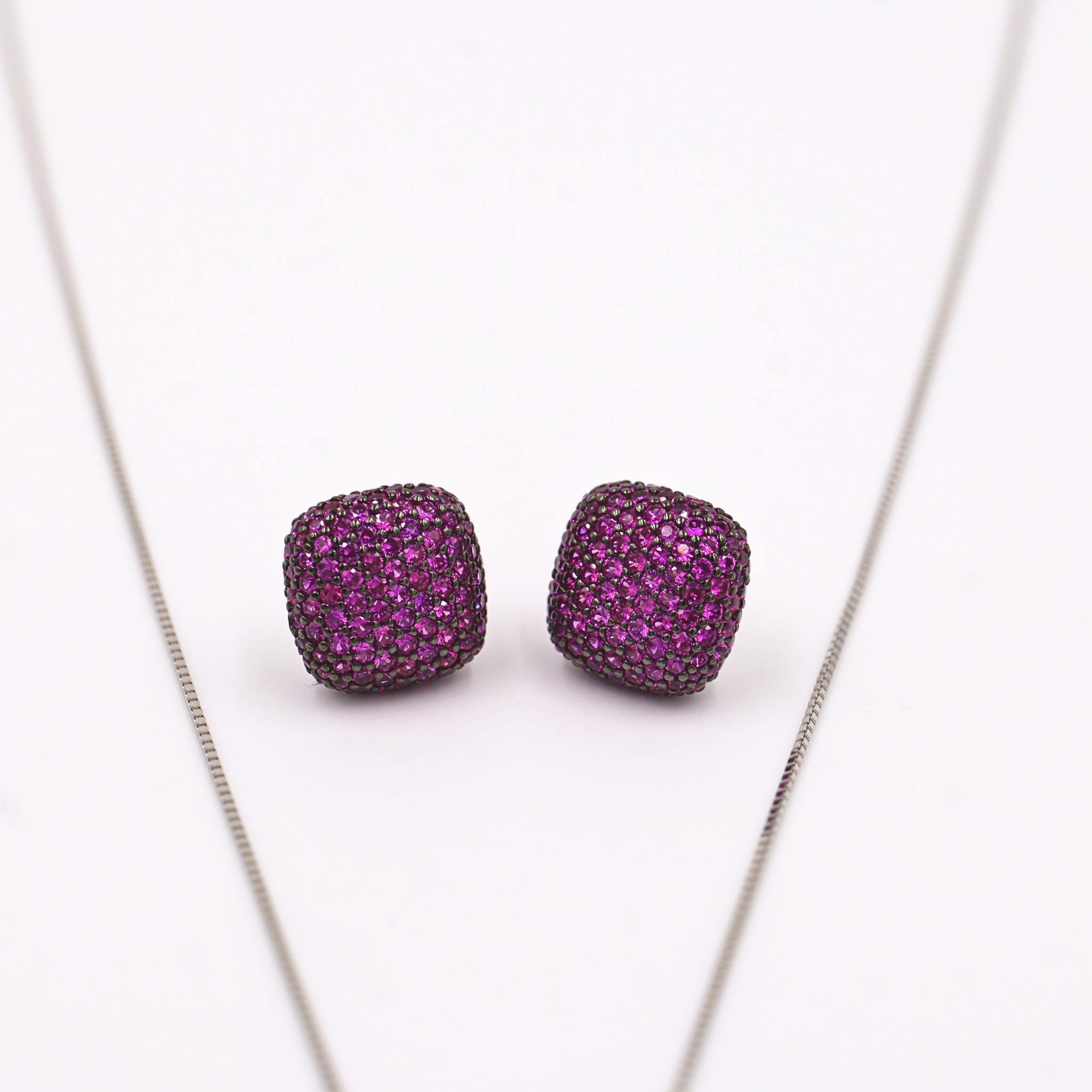 Plum Spark Cushion Pendant Set