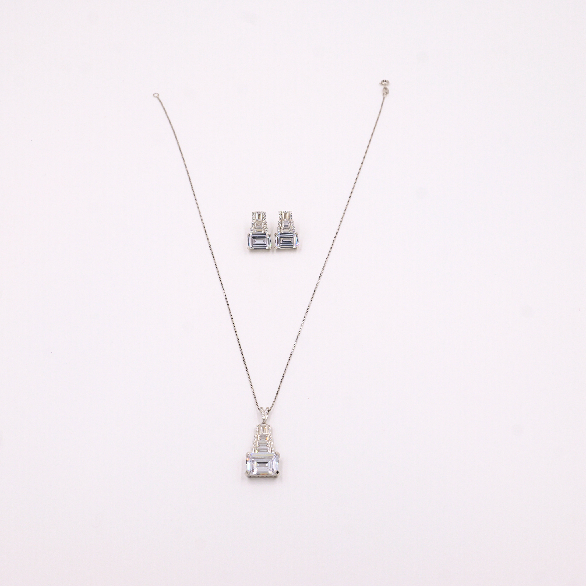 Prism Glow Pendant Set